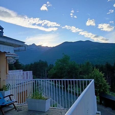 Apartamento Los Pajaritos Villanúa Kültér fotó